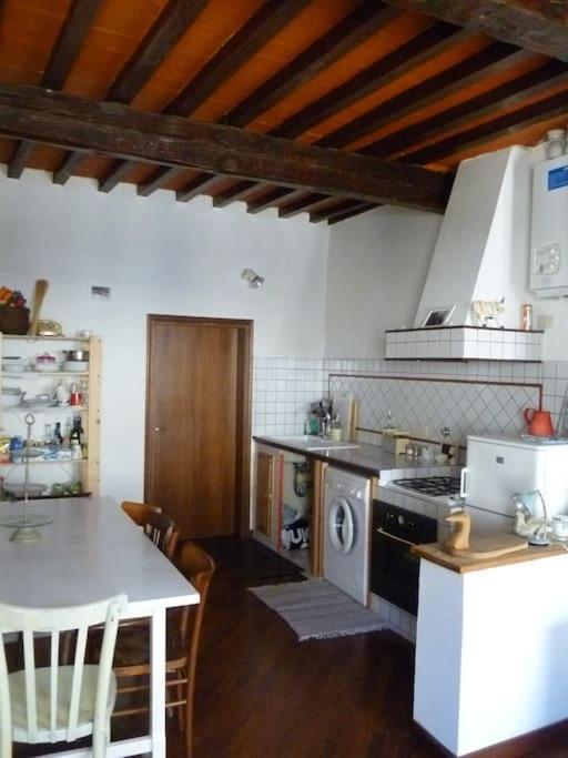 Romantic Apt In San Frediano Firenze Eksteriør billede